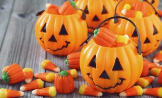 3 Simple Recipes That Incorporate Halloween Candy