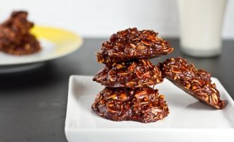 The No Bake Chocolate Oat Cookies We Craved As Children Are Making A Comeback