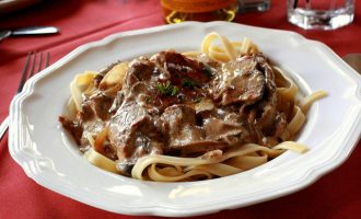 This Award Winning 5 Ingredient Beef Stroganoff Will Wow Any Crowd