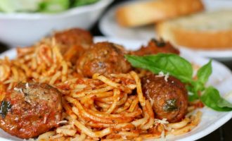 Crock Pot Spaghetti Is The Best Thing To Make This Week