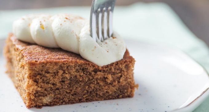Look Out Pumpkin, This Gingerbread Cake Is Taking Over The Holiday Season