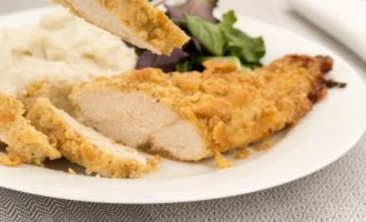 The Shake Method For Breading Chicken Is Antiquated This One Works Way Better