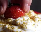 Champagne Cheesecake Dip Is A Surprisingly Delicious Treat For New Years