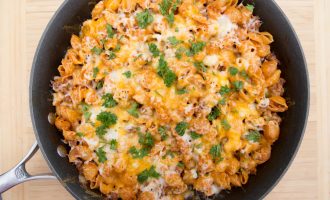 A One Skillet Cheeseburger Pasta Meal To Warm Up A Cold Night