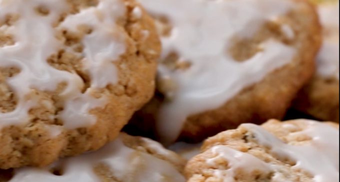 The Perfect Iced Oatmeal Cookie