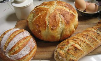 How To Keep Bread Fresher Longer