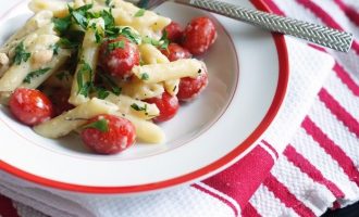 Garlic Penne With White Bean And Tomato