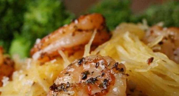 Instapot Garlic Herb Shrimp With Spaghetti Squash