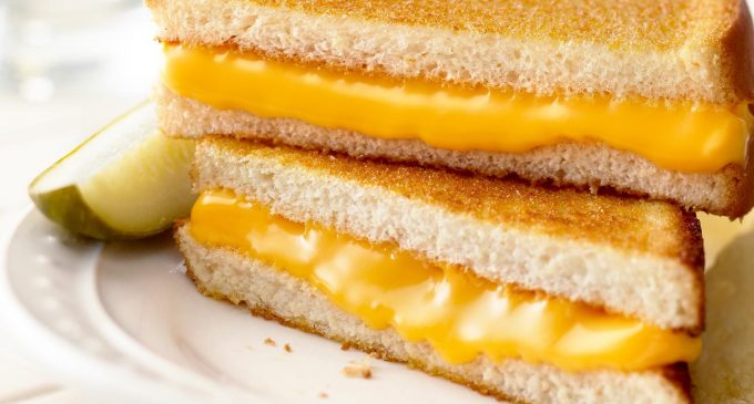 Making The Perfect Grilled Cheese Is All About This One Simple Ingredient