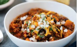 The 5 Biggest Mistakes To Avoid When Making Chili