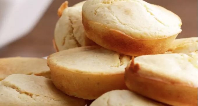 Cornbread Muffins With a Surprising Center