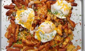 Breakfast Fries Are Everything We Love About Food On One Plate