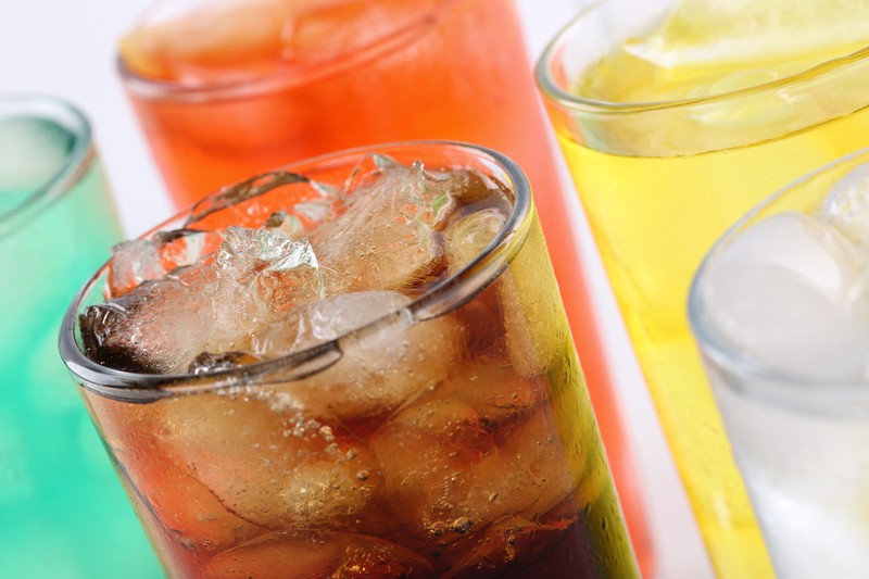 The Gross & Truly Disturbing Reason Why No One Should Never Have Ice In Their Drinks At Bars