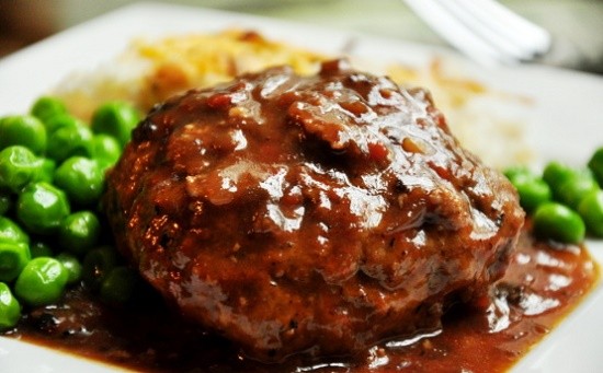 This Classic Salisbury Steak Never Fails To Impress! | Recipe Station